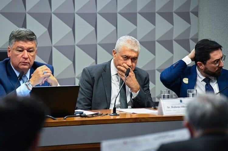 Depoente preso pela CPMI do INSS é liberado sem pagar fiança