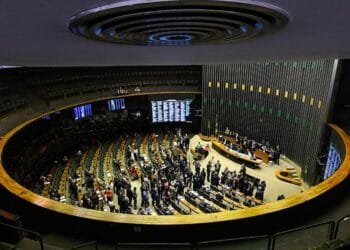 Congresso deve priorizar segurança, reforma tributária e orçamento de 2026 esta semana