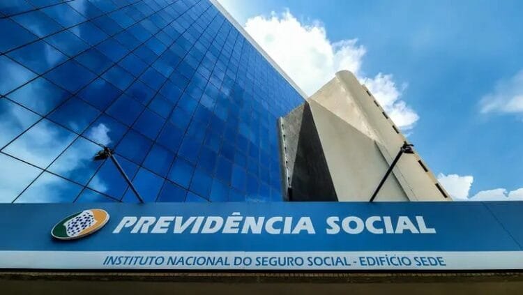 INSS: começa nesta segunda-feira (27) o pagamento de benefícios e auxílios referentes ao mês de outubro