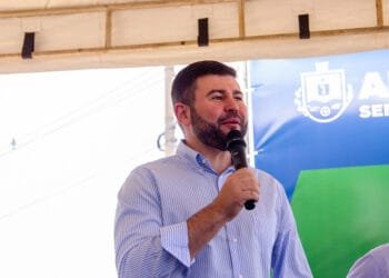 “A boa política está acontecendo na prática”, diz deputado ao confirmar R$ 10 milhões para recapeamento em Anápolis