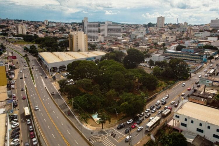 Anápolis se une em noite de fé e avivamento no movimento Anápolis On Fire