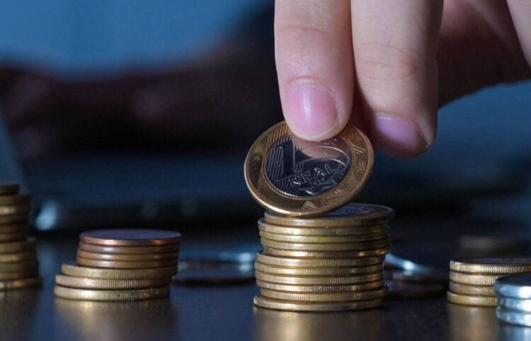 Estagnação da economia acende alerta na Indústria