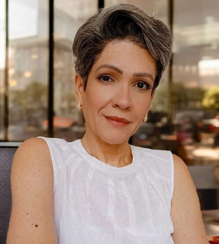 Autora anapolina Fernanda Freitas lança livro que narra jornada de fé, dor e superação