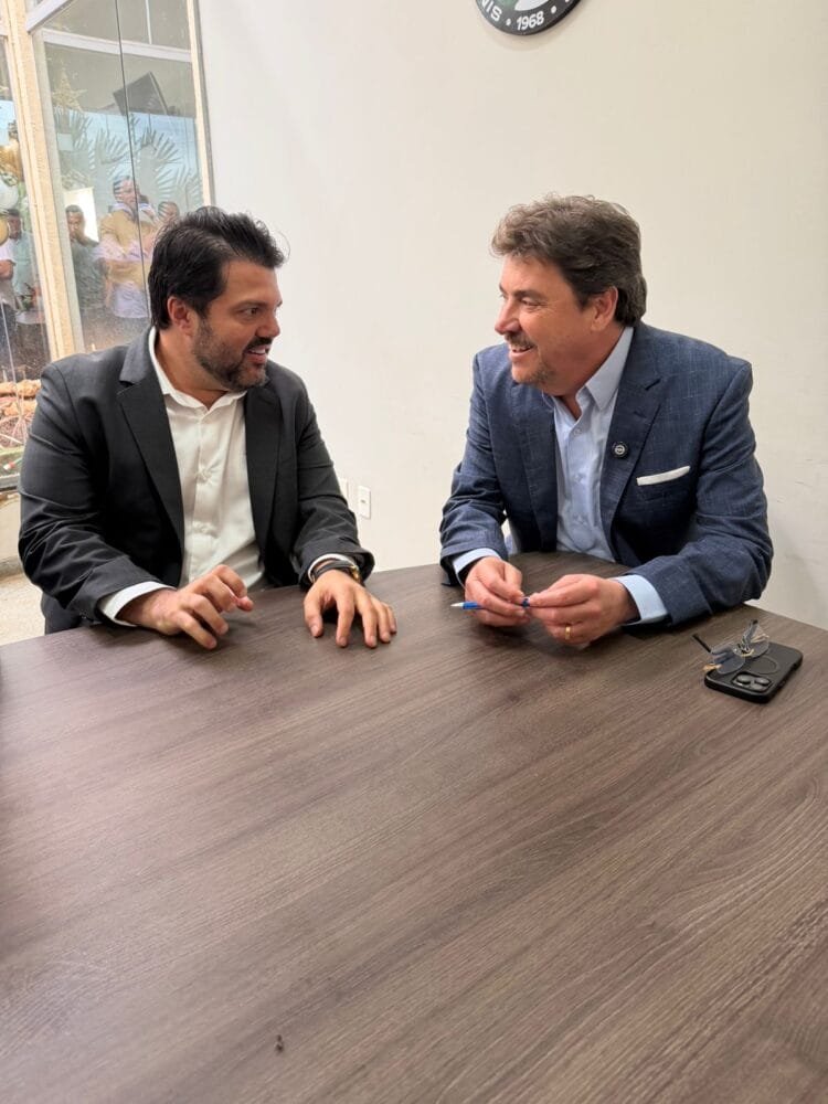 Ao lado de Márcio Corrêa, senador Wilder Morais garante 30 milhões para Anápolis