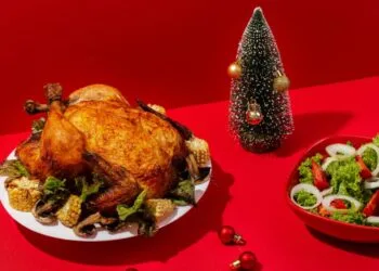 Cesta de Natal fica 4,5% mais cara; peru lidera altas e azeite tem queda de 23%