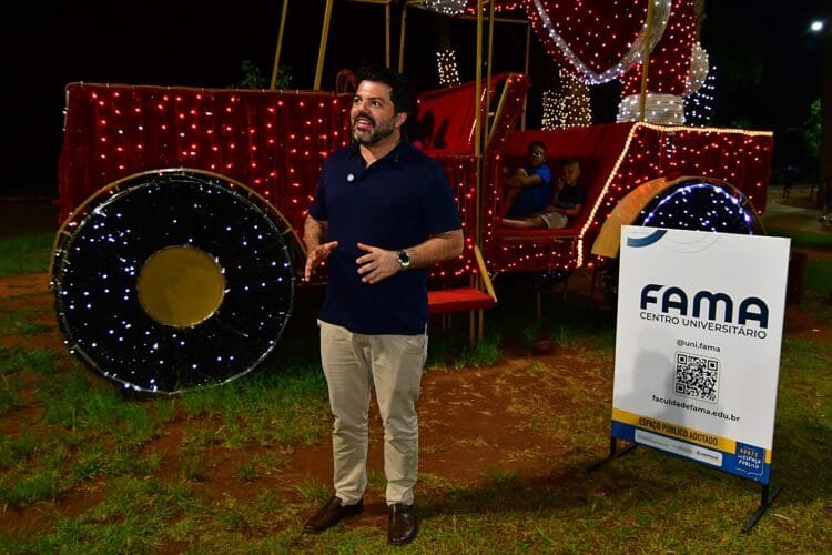 Márcio Corrêa destaca parceria com Centro Universitário Fama na decoração natalina do Parque da Jaiara