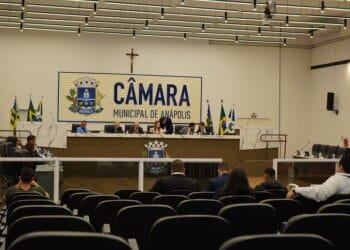 Câmara de Anápolis aprova subsídio e isenção fiscal para garantir operação do transporte coletivo