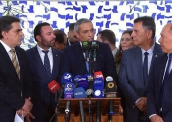 Oposição critica decisão que altera o rito de impeachment de ministros do STF