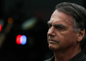 Moraes autoriza Bolsonaro a realizar exames após queda e suspeita de traumatismo craniano
