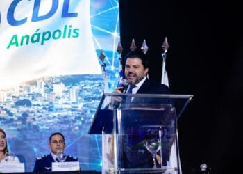 “Hoje é dia de celebração para Anápolis”, diz Márcio Corrêa na posse do novo presidente da CDL