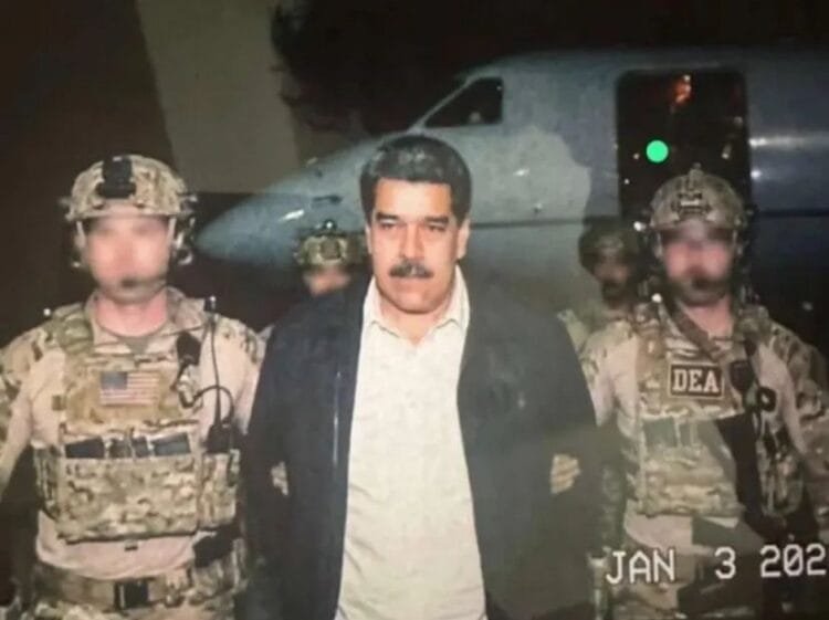 A Queda de um Ditador e a Liberdade de um Povo