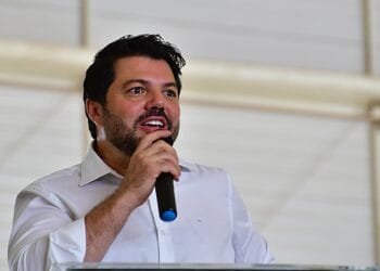 “Estamos resolvendo o déficit habitacional com parceria e investimento social”, diz Márcio Corrêa