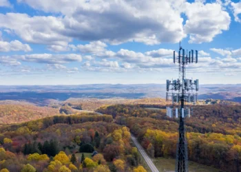 Expansão do 4G em áreas rurais beneficia 1,7 milhão de pessoas entre 2024 e 2025