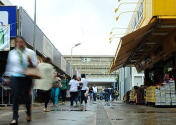 Mais feriados em dias úteis devem alterar dinâmica do consumo em 2026