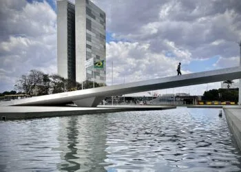 Congresso inicia ano eleitoral com análise de vetos presidenciais