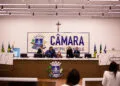 “Torcedor prostituto por torcer por todos os times”, diz vereador em tom descontraído durante debate sobre clássico