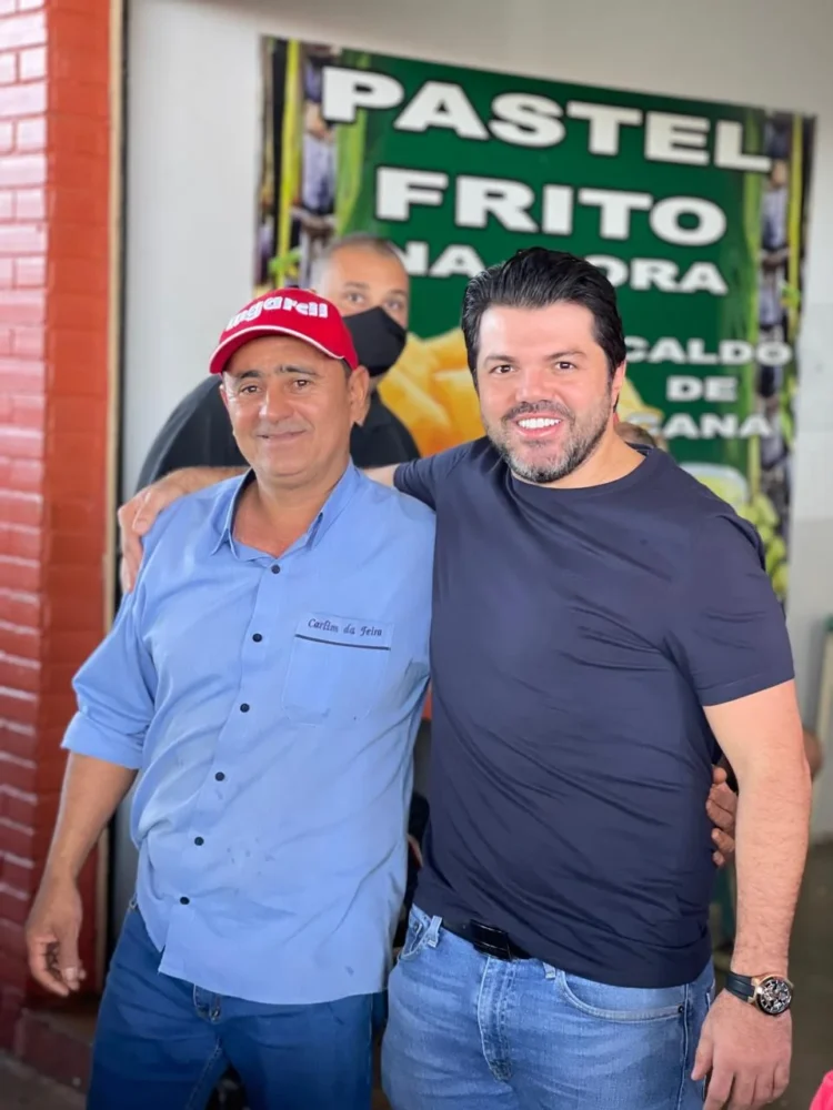 “Ele fazia cestas para quem tinha fome”: prefeito Márcio Corrêa faz fala emocionada ao lembrar legado de Carlim da Feira