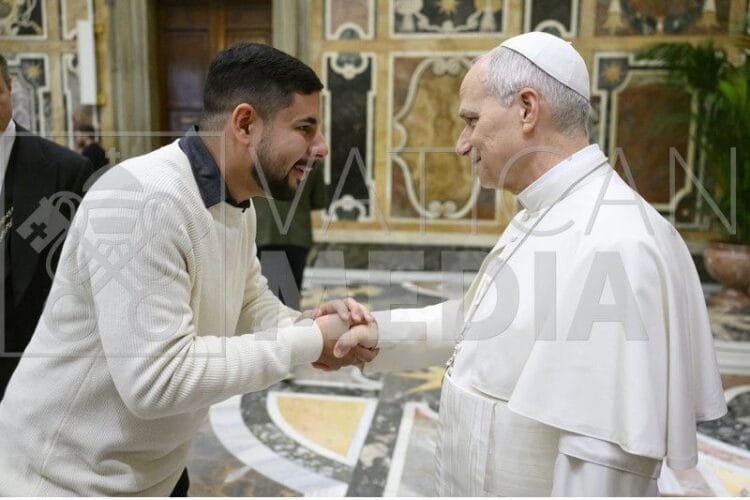 Anapolino integra comitiva brasileira, participa de audiência com o Papa Leão XIV e relata bastidores de encontro internacional de líderes