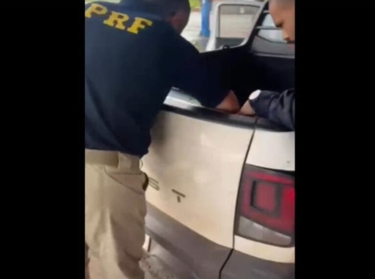 PRF apreende 102 quilos de maconha na BR-060 e expõe rota interestadual do tráfico
