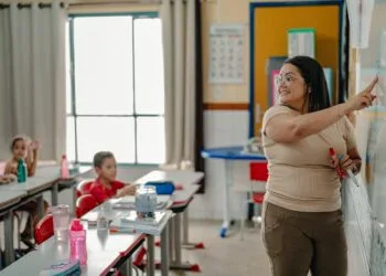 Estagiários da Educação poderão trabalhar próximo de casa, em Anápolis; veja como se candidatar