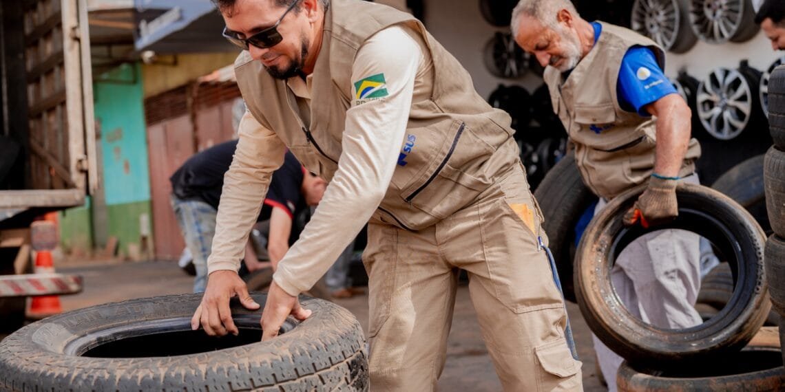 Prefeitura realiza ação de combate contra a dengue no Conjunto Filostro Machado neste sábado (28)