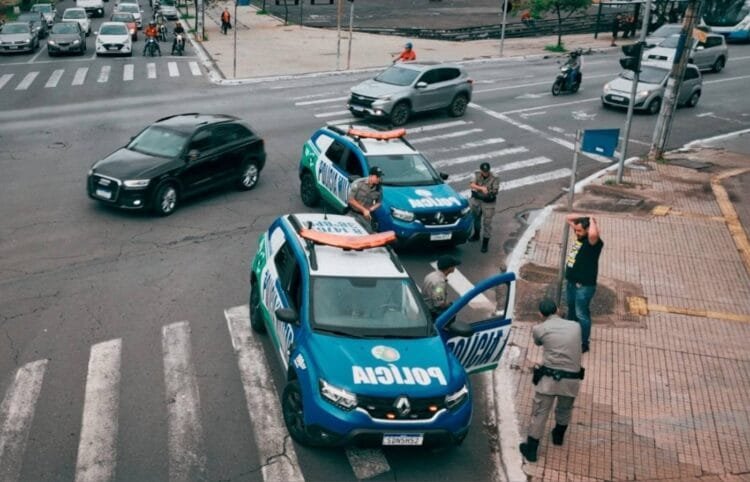 IA ajuda PM a prender dois suspeitos e apreender 30 kg de drogas em Goiás