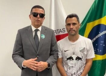 “Queremos aproveitar os bons exemplos de Uberlândia para atualizar o Plano Diretor de Anápolis”, diz Wederson Lopes após reunião com senador Cleitinho