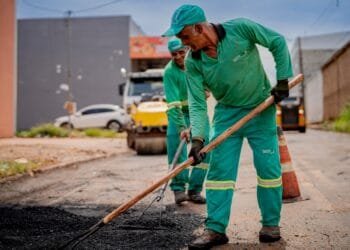 Cronograma de serviços urbanos atenderá 16 bairros em Anápolis nesta segunda (02)