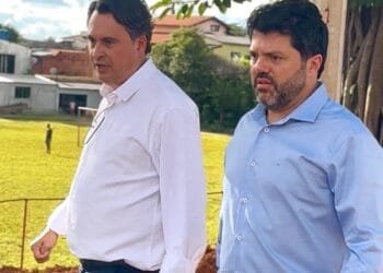 Ao lado do prefeito, vereador Jean Carlos acompanha início das obras de revitalização do Campo do Flamengo