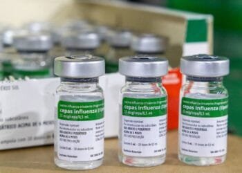 Vacinação contra a gripe começa neste sábado (28): veja quem pode se vacinar