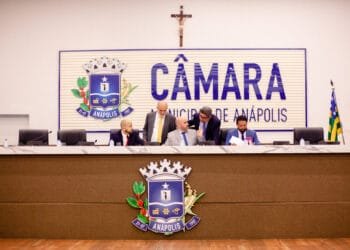 Câmara de Anápolis inicia abril com debate sobre TSU, obras e desenvolvimento da cidade
