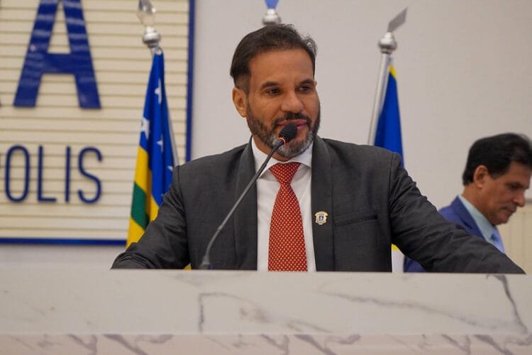 “Eu não estou nem aí para o eleitor do prefeito”: fala de Domingos repercute no Legislativo.