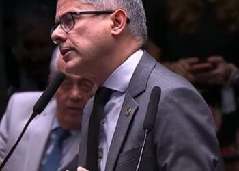 Alessandro Vieira cobra reação do Congresso após relatar pressões de ministros do STF durante votação da CPI do Crime Organizado