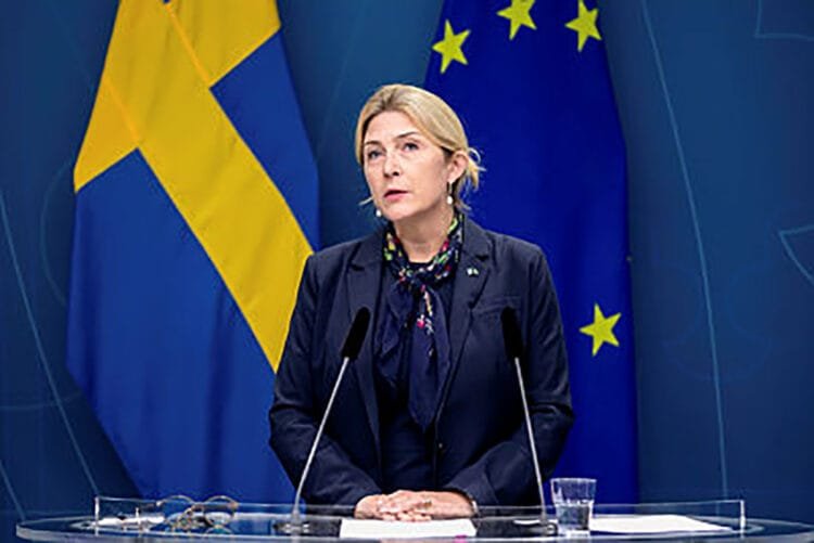 Goiás entra no radar internacional: embaixadora da Suécia participa de encontro estratégico da indústria de defesa na FIEG