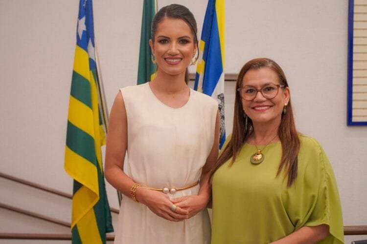 Após saída de Carla Lima, Jackeline Macedo retorna ao comando da Assistência Social em Anápolis