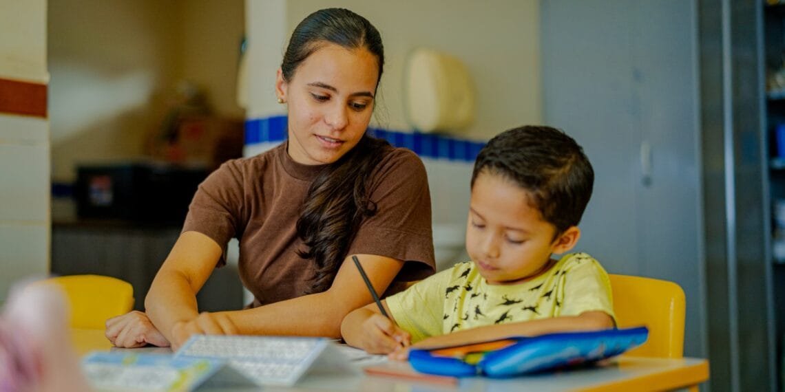 Prefeitura convoca 50 cuidadores para reforçar atendimento na rede municipal de ensino