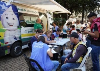 Mobilização de vacinação contra a gripe alcança mais de 5 mil pessoas em dois dias em Anápolis