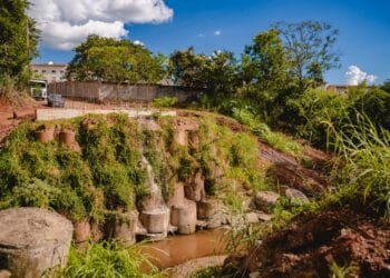 Cinco frentes de trabalho: Anápolis avança na reconstrução de pontes e travessias