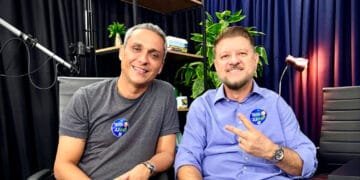 Gustavo Gayer relata projeto aprovado na Câmara que garante apoio escolar a alunos com autismo