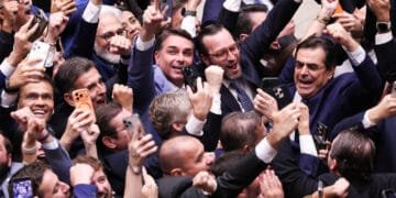 Entenda os principais pontos do projeto da dosimetria aprovado pelo Congresso