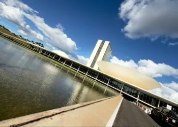 Home-office: deputados são liberados de presença nas sessões desta semana