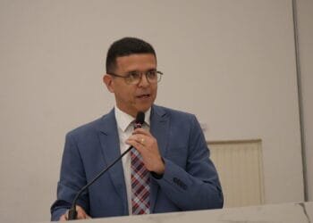 “Queremos evitar transtornos”: projeto de Wederson Lopes propõe novo horário para obras em vias movimentadas de Anápolis