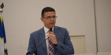 “Queremos evitar transtornos”: projeto de Wederson Lopes propõe novo horário para obras em vias movimentadas de Anápolis