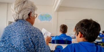 Prefeitura convoca 50 cuidadores e orienta apresentação para contratação na rede municipal de educação