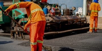 Prefeitura avança com recapeamento e amplia frente de obras em bairros de Anápolis