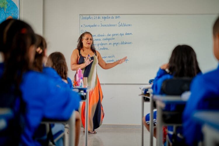 Anápolis reforça acompanhamento de alunos em vulnerabilidade social para combater desigualdades na aprendizagem e evasão escolar