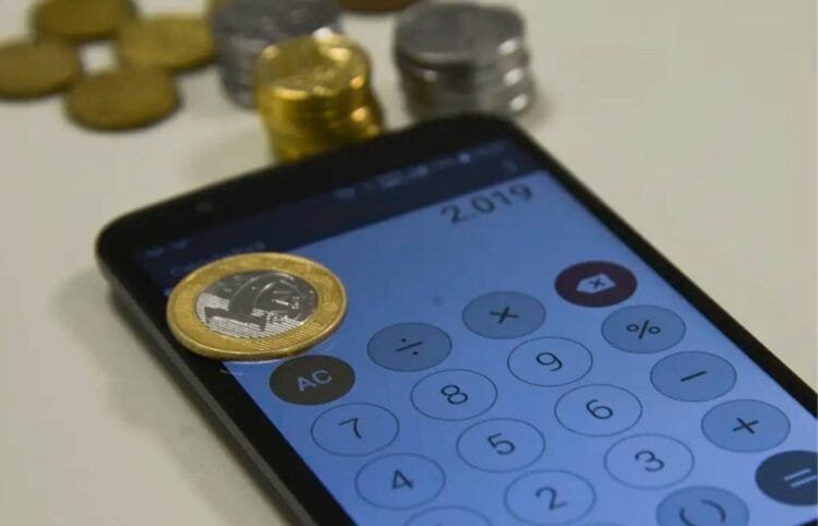 Selic cai para 14,5%, mas segue acima do considerado ideal pela indústria