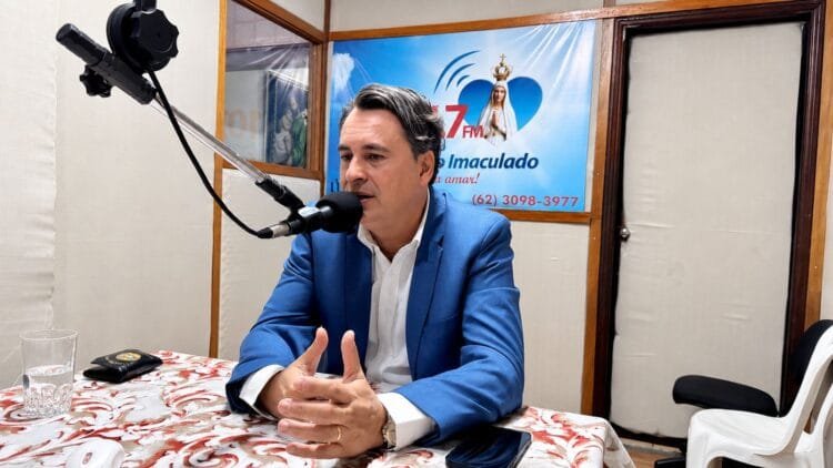 “Atacar Gustavo Gayer causa rejeição e não dá resultado”, afirma Jean Carlos ao sair em defesa de pré-candidato ao Senado