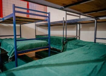 Prefeitura de Anápolis abre centro de acolhimento temporário para pessoas em situação de rua durante o inverno