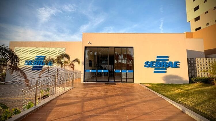 Sebrae inaugura primeira sede própria no interior e homenageia liderança histórica do empreendedorismo em Anápolis